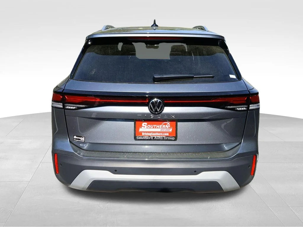 New 2026 Silver Volkswagen 2.0T SE image 4