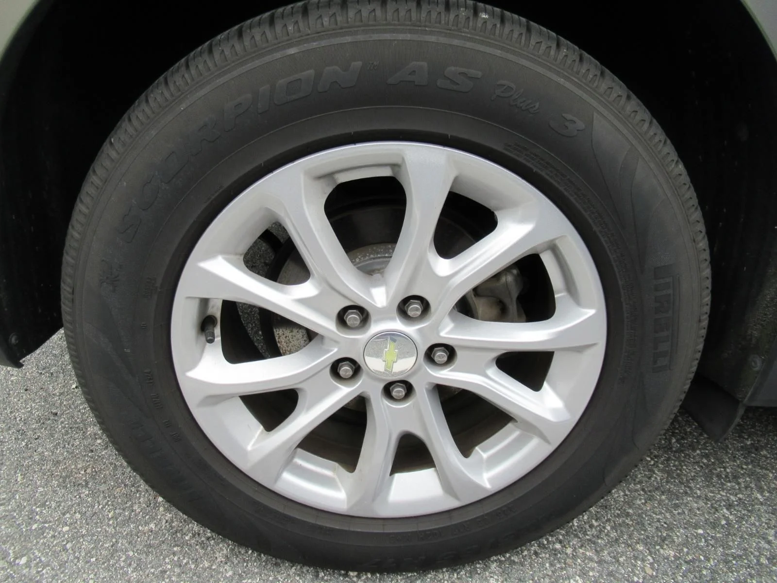 Used 2018  Chevrolet LT image 5