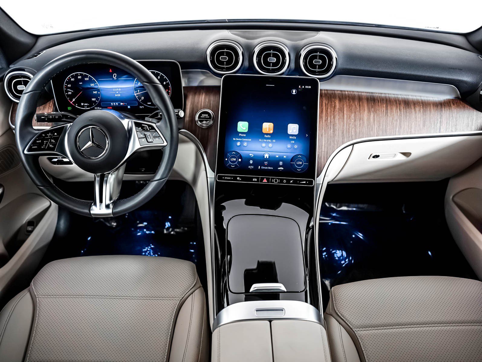 Certified Used 2026 Verde Silver Me Mercedes-Benz GLC 300 image 12