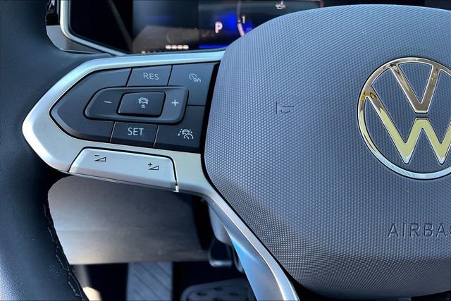 2025 Volkswagen Taos SE Black - Photo 19