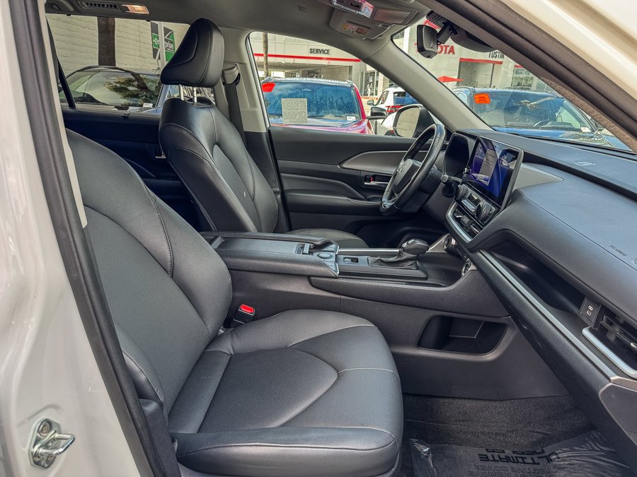Certified Used 2024 Beige Toyota XLE image 16