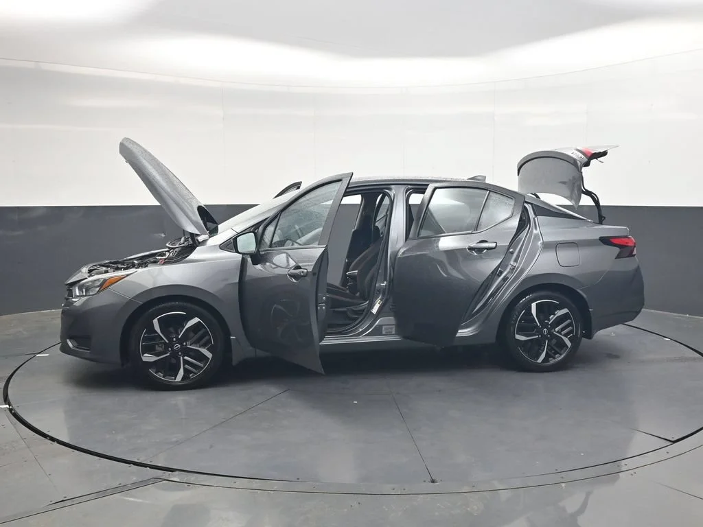 Used 2024 Gun Metallic Nissan 1.6 SR image 38