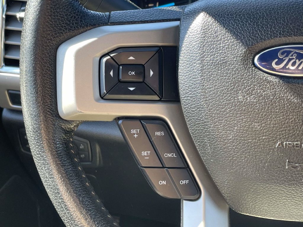 Used 2015 Red Ford Lariat image 20