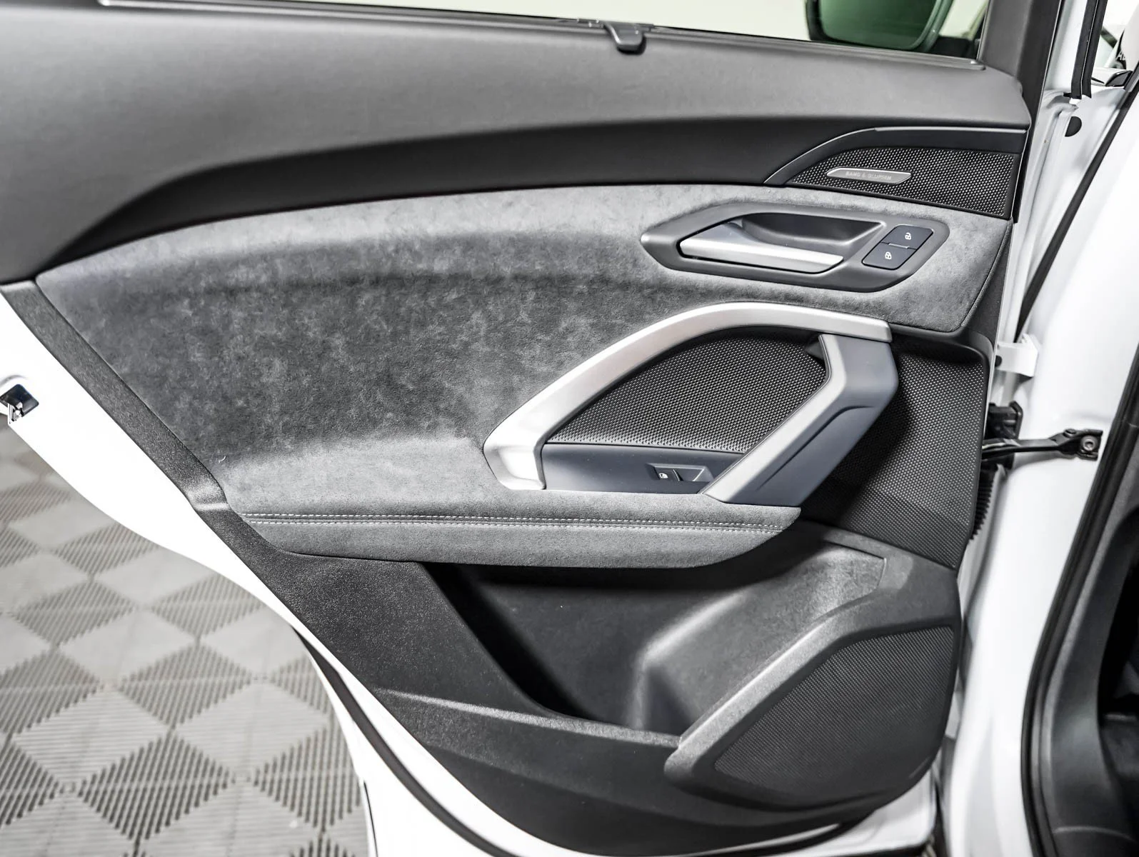 2026 Audi SQ5 Prestige - Photo 21