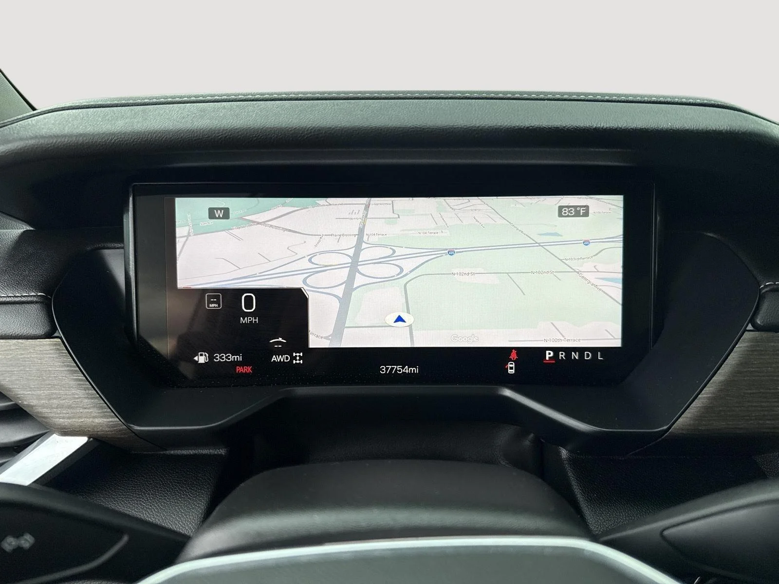 Used 2024 Summit White GMC Denali image 2