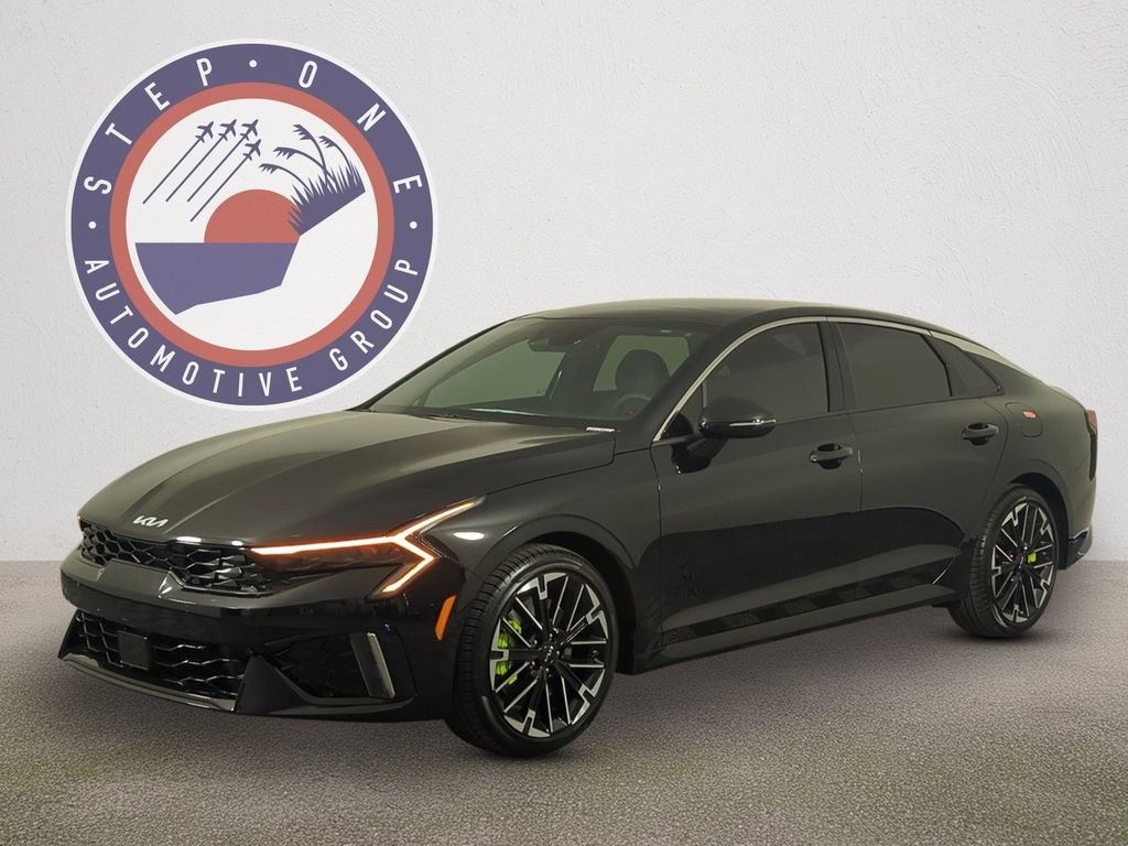 New 2026 Aurora Black Pearl Kia GT image 2