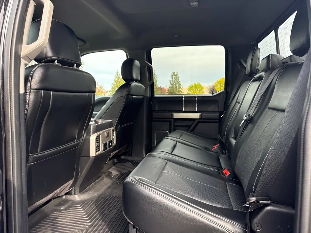 Used 2020 Black Metallic Ford Lariat image 18