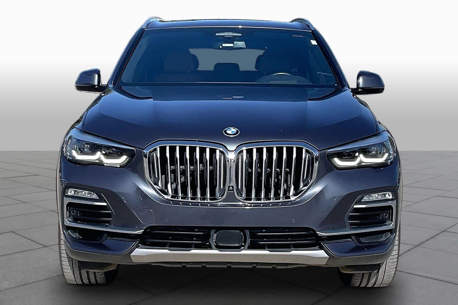 Used 2020 Arctic Gray Metallic BMW xDrive40i image 4