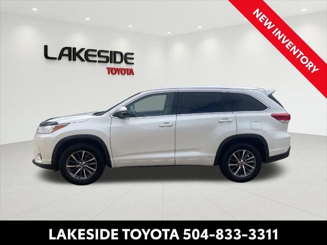 Certified Used 2017 White Toyota XLE image 9