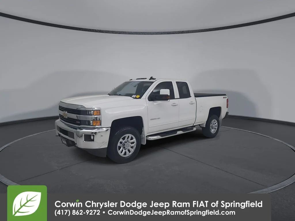 Used 2017 White Chevrolet LT image 7