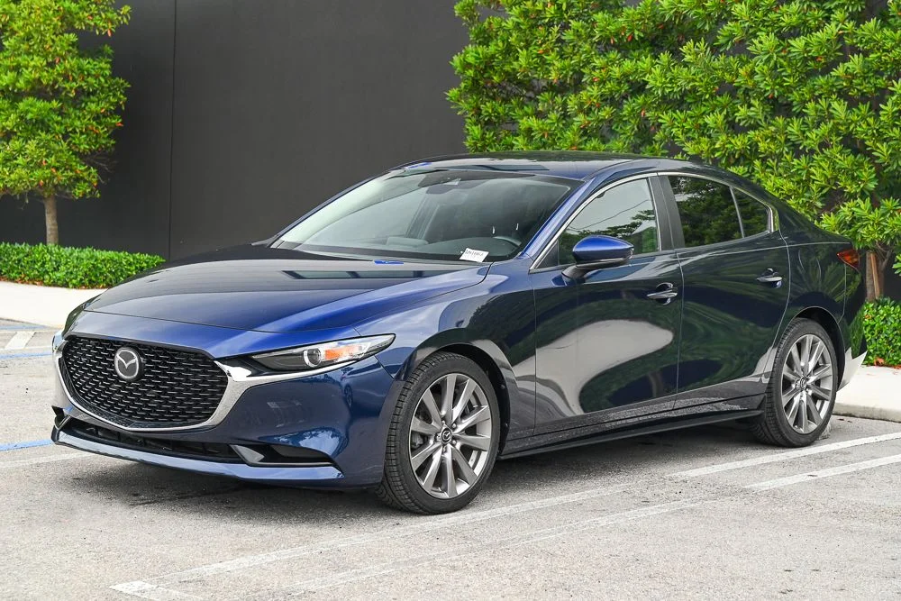 Used 2019 Blue Mazda Preferred image 1