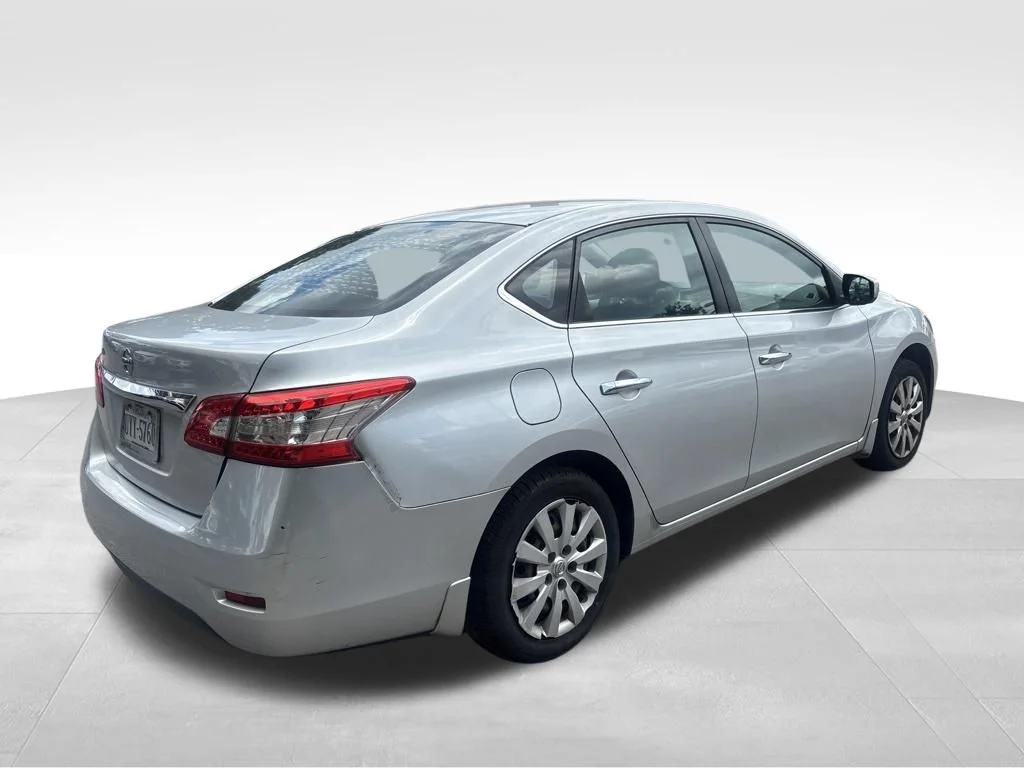 Used 2015 Silver Nissan S image 13