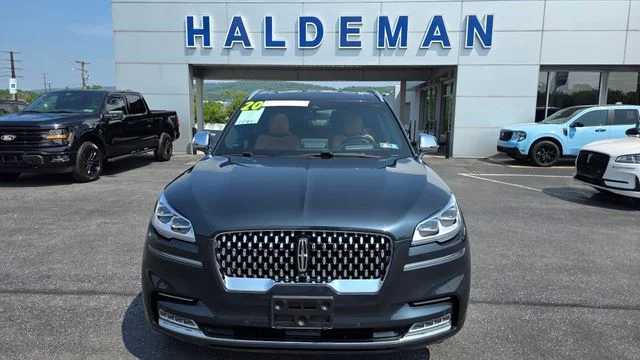 Certified Used 2020 Flight Blue Lincoln Black Label image 2