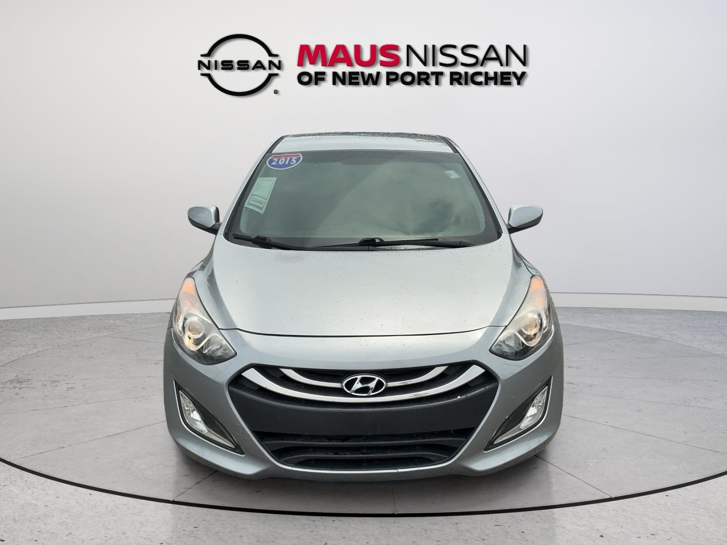Used 2015 Gray Hyundai Base image 3