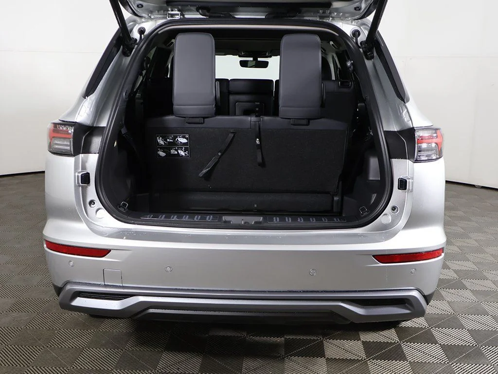 2026 Mitsubishi Outlander SE - Photo 20