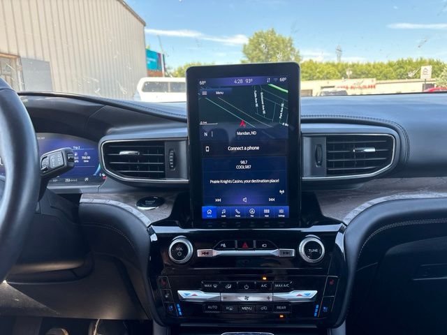 Used 2022 Red Ford Platinum image 17