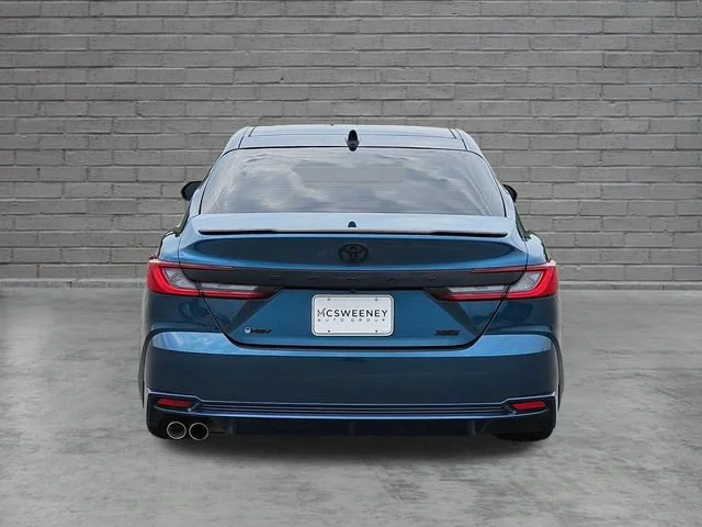 Used 2025  Toyota LE image 4