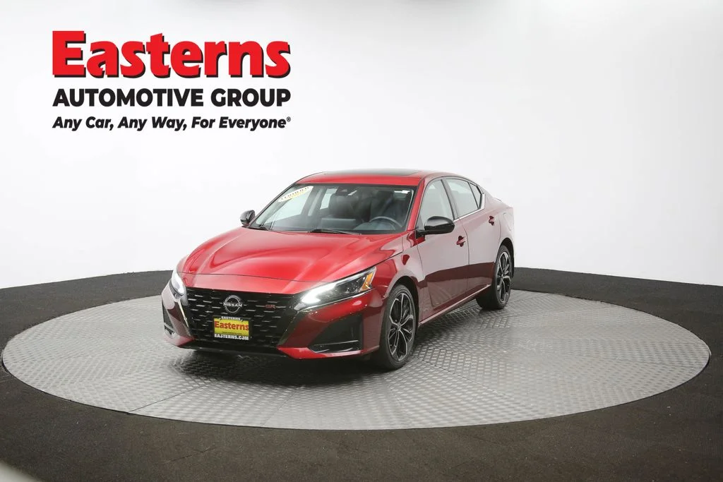 Used 2023 Red Nissan 2.5 SR image 53