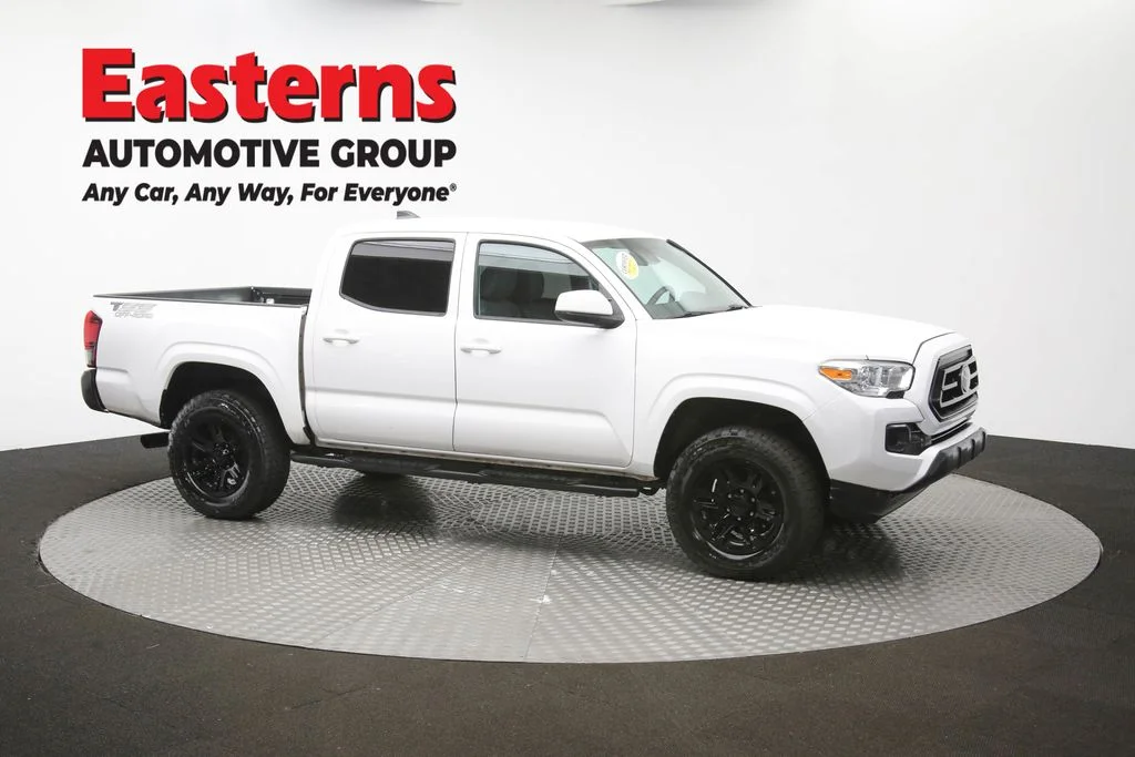 Used 2021 White Toyota SR image 47