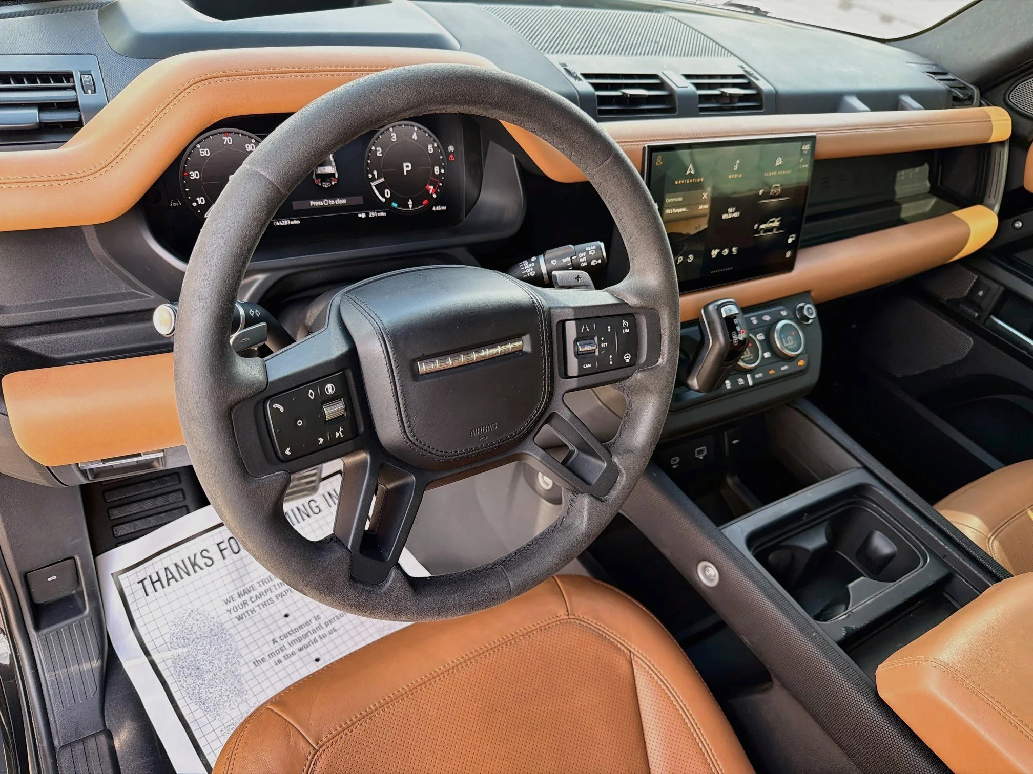 Used 2024 Santorini Black Metallic Land Rover V8 image 26