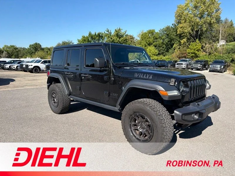 Used 2023 Black Jeep Sport image 5