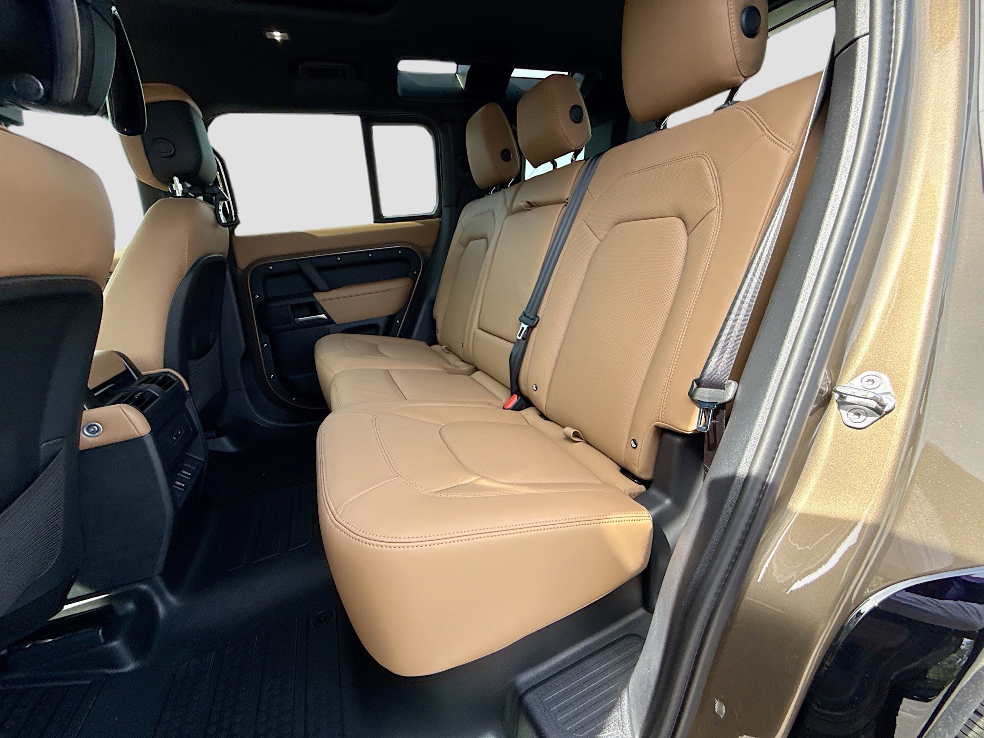 New 2026 Gondwana Stone LAND ROVER X-Dynamic SE image 20