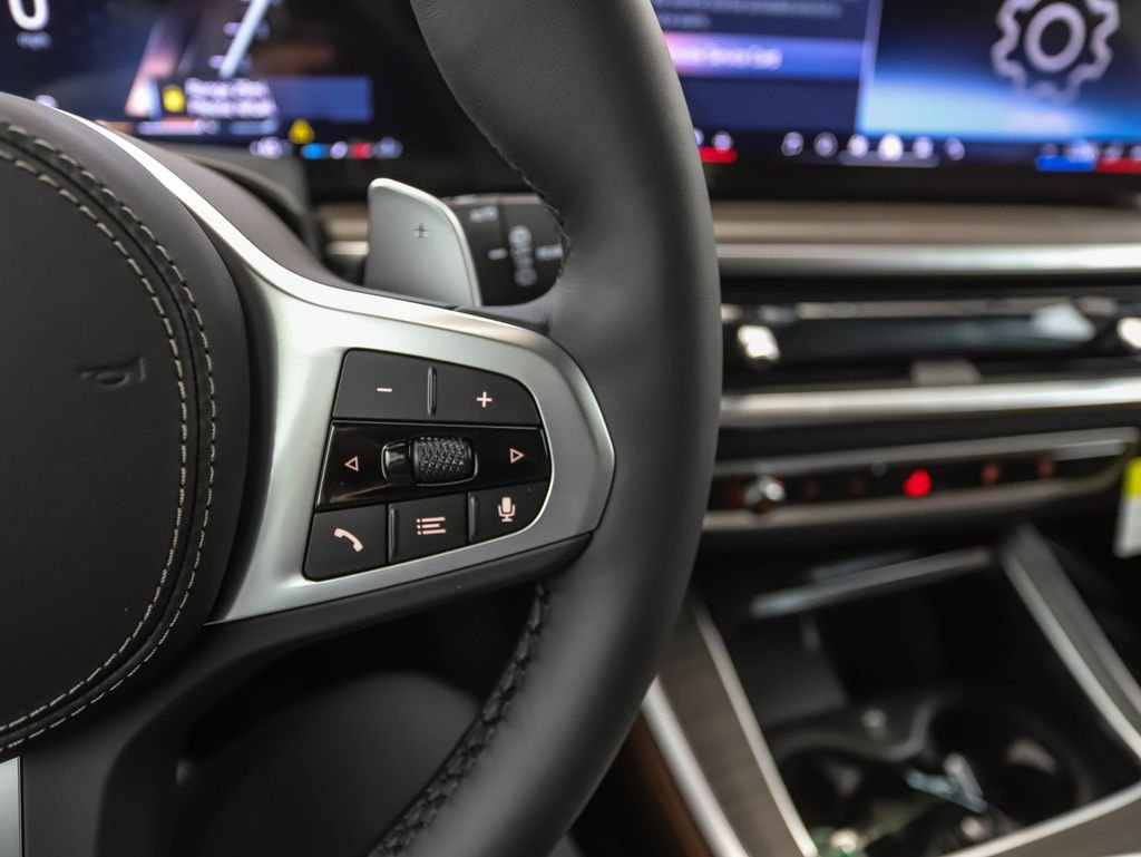 New 2026 Alpine White BMW xDrive40i image 13