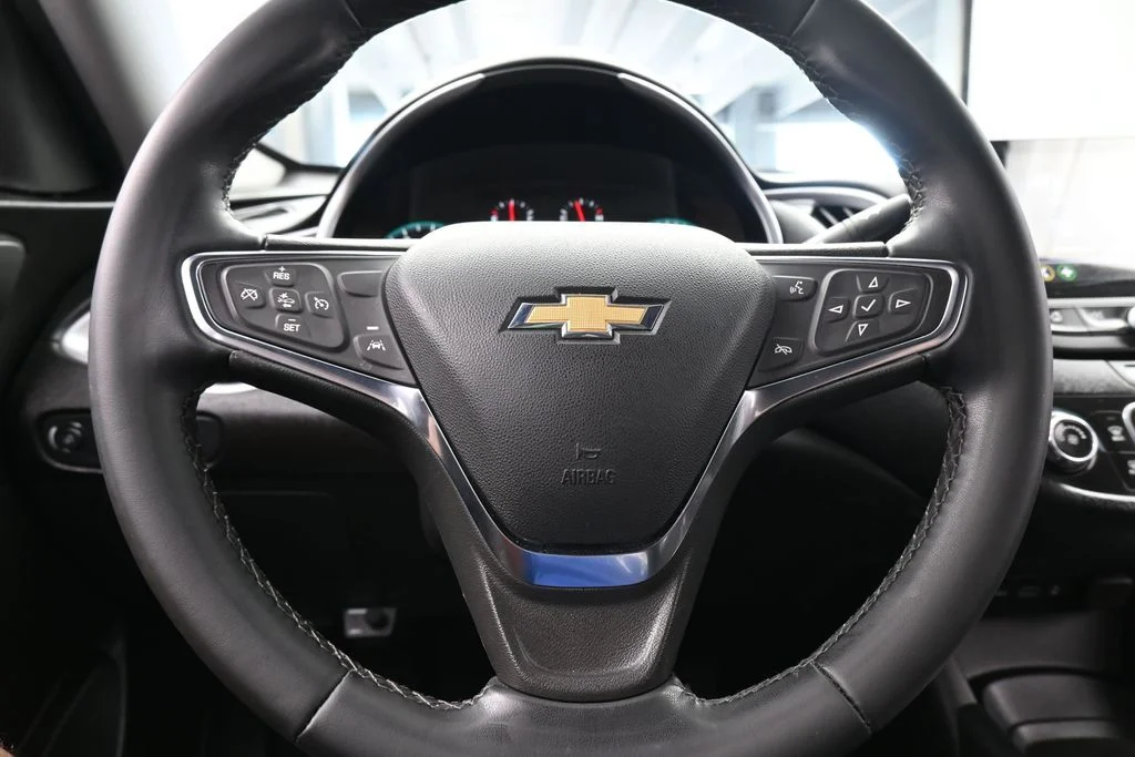 Used 2024 Summit White Chevrolet RS image 21