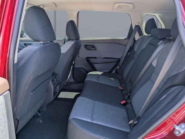 Used 2021 Red Nissan S image 14