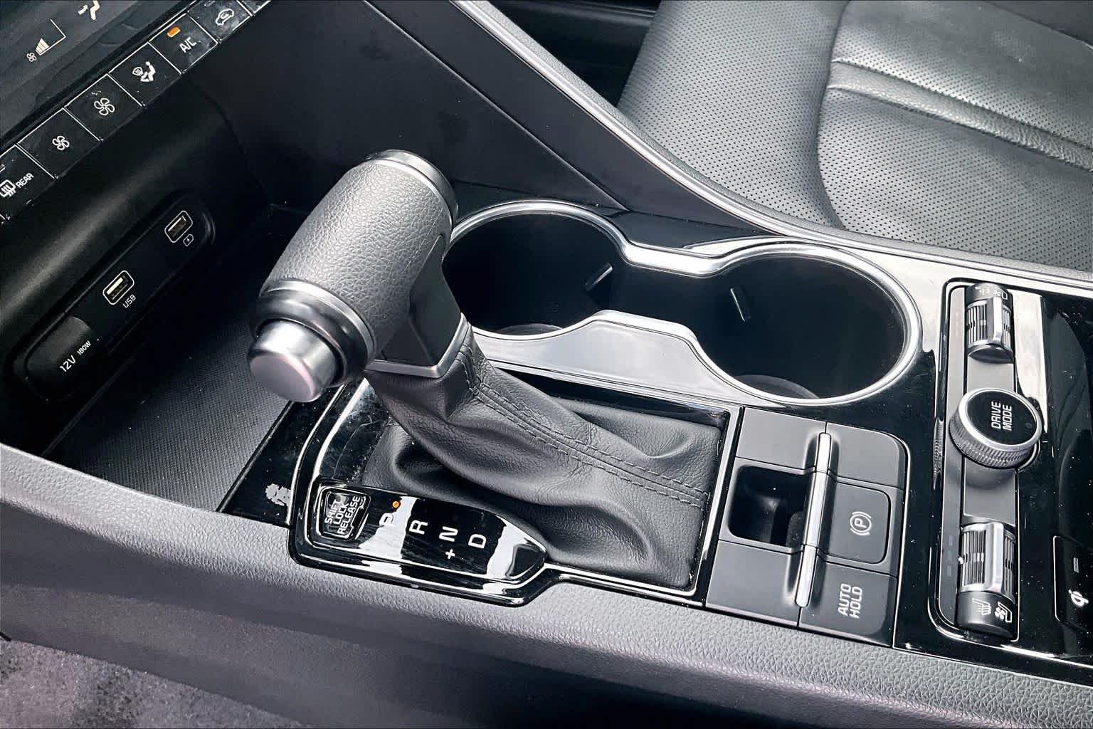 Used 2021 Gravity Gray Kia EX image 17