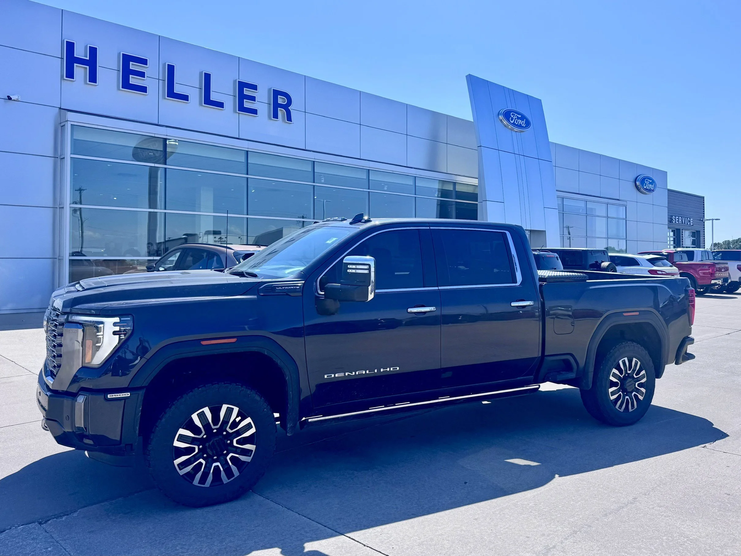 Used 2024 Titanium Rush Metallic GMC Denali Ultimate image 3