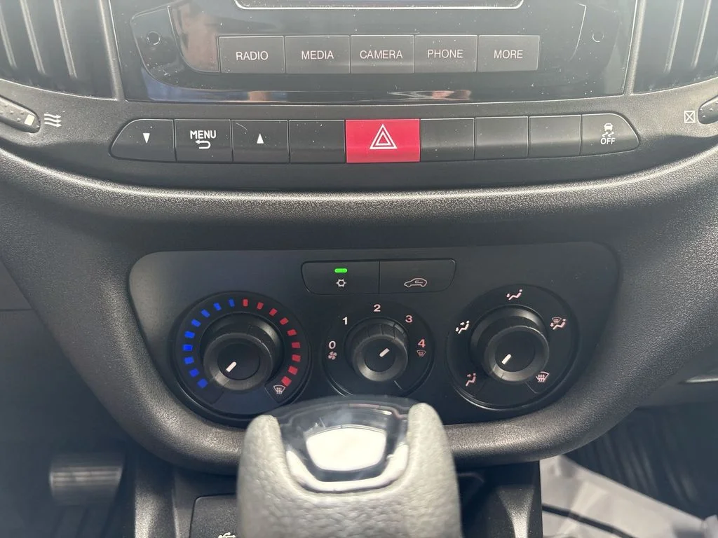 Used 2022 White Ram Base image 18