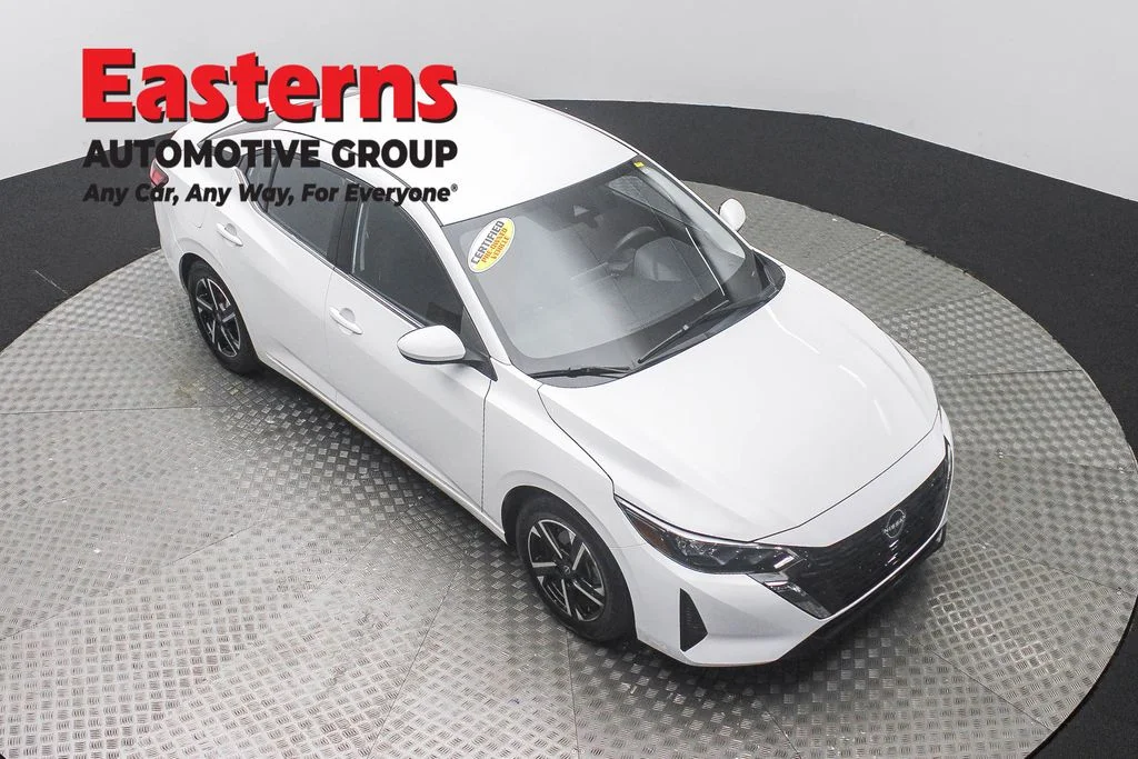 Used 2024 White Nissan SV image 3