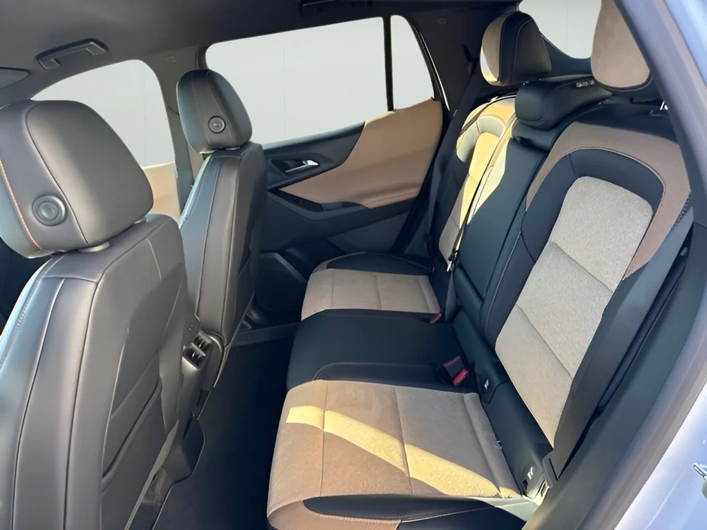 New 2027 Polar White Tricoat Chevrolet ACTIV image 15
