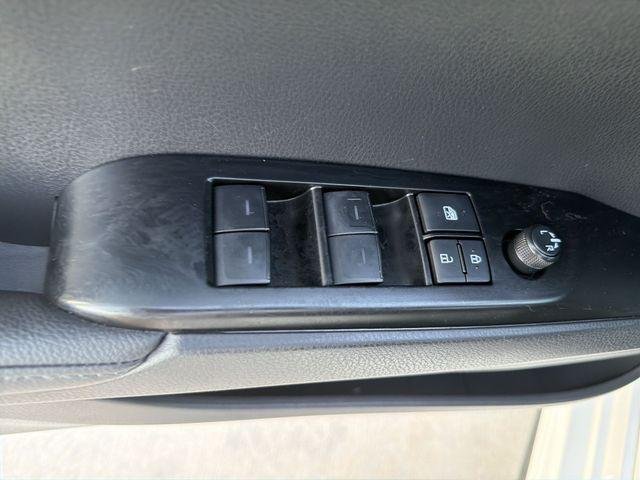 Certified Used 2025 WIND CHILL PEARL Toyota  image 10