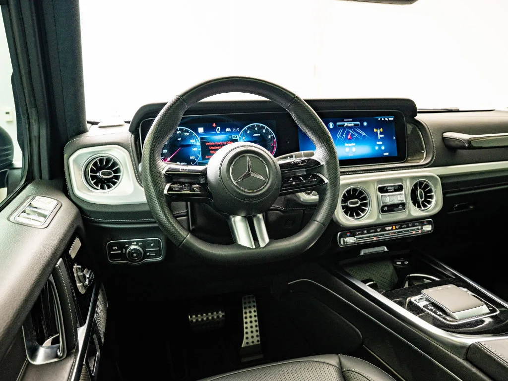 Used 2025 Manufaktur Platinum Magno Mercedes-Benz G 550 image 33