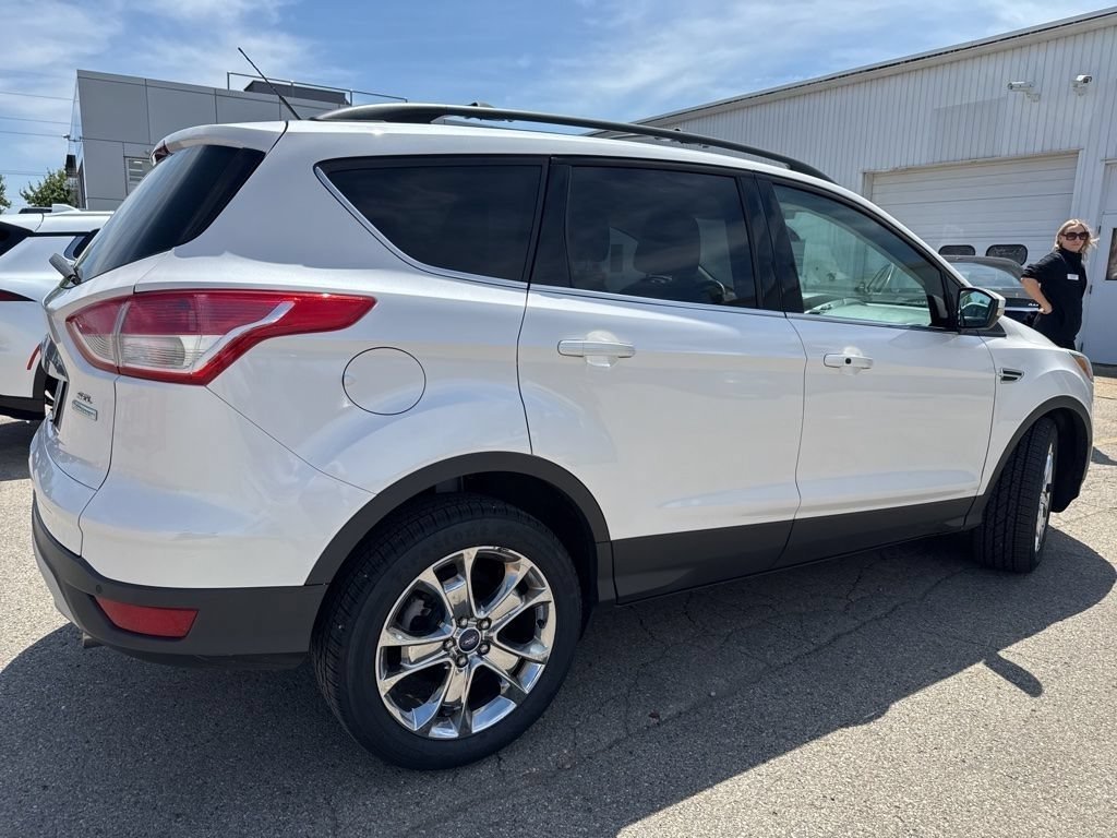 Used 2013 White Platinum Ford SEL image 3