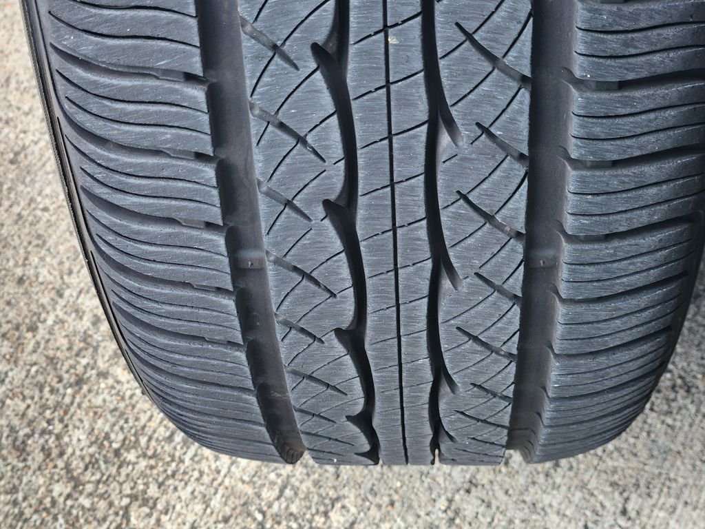 Used 2014 Blizzard Pearl Toyota SE image 11