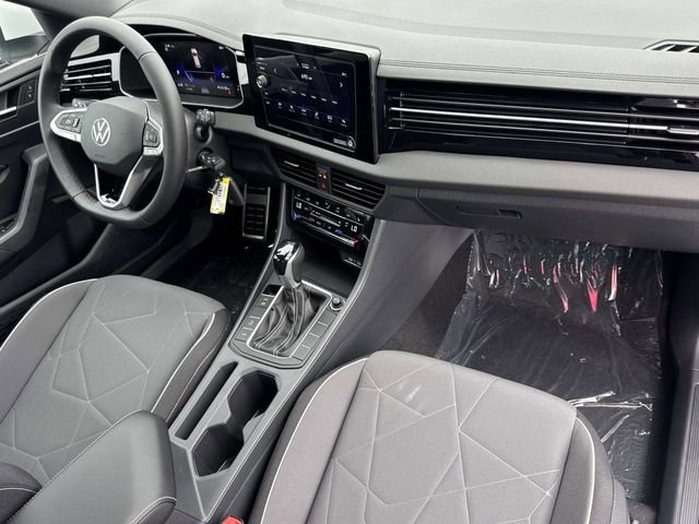 New 2026 White Volkswagen 1.5T Sport image 27
