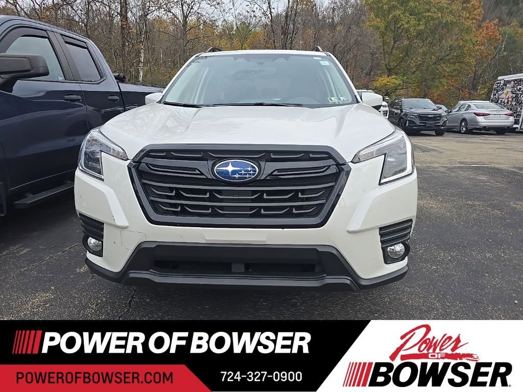 2023 Subaru Forester Premium photo 2