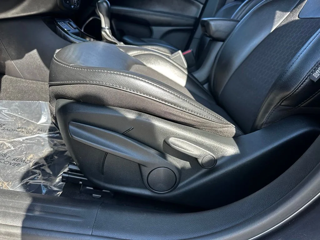 Used 2019 Gray Jeep Latitude image 23