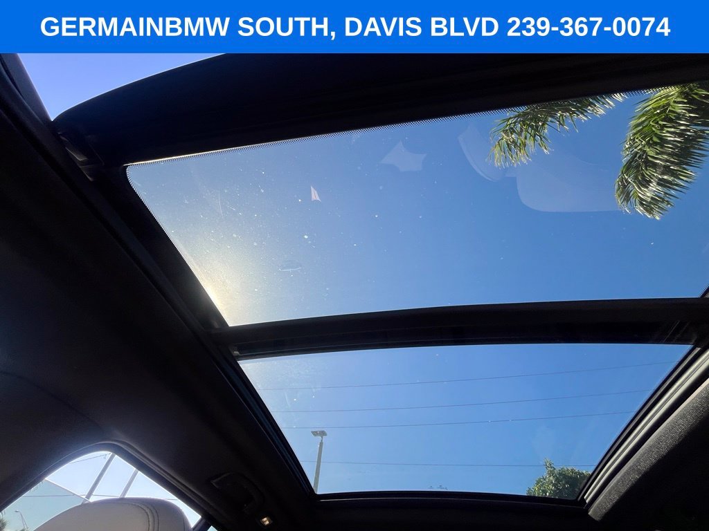 Used 2019 Alpine White BMW M40i image 32