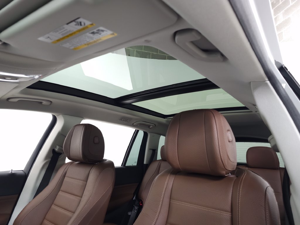 Used 2024  Mercedes-Benz GLS 580 image 19