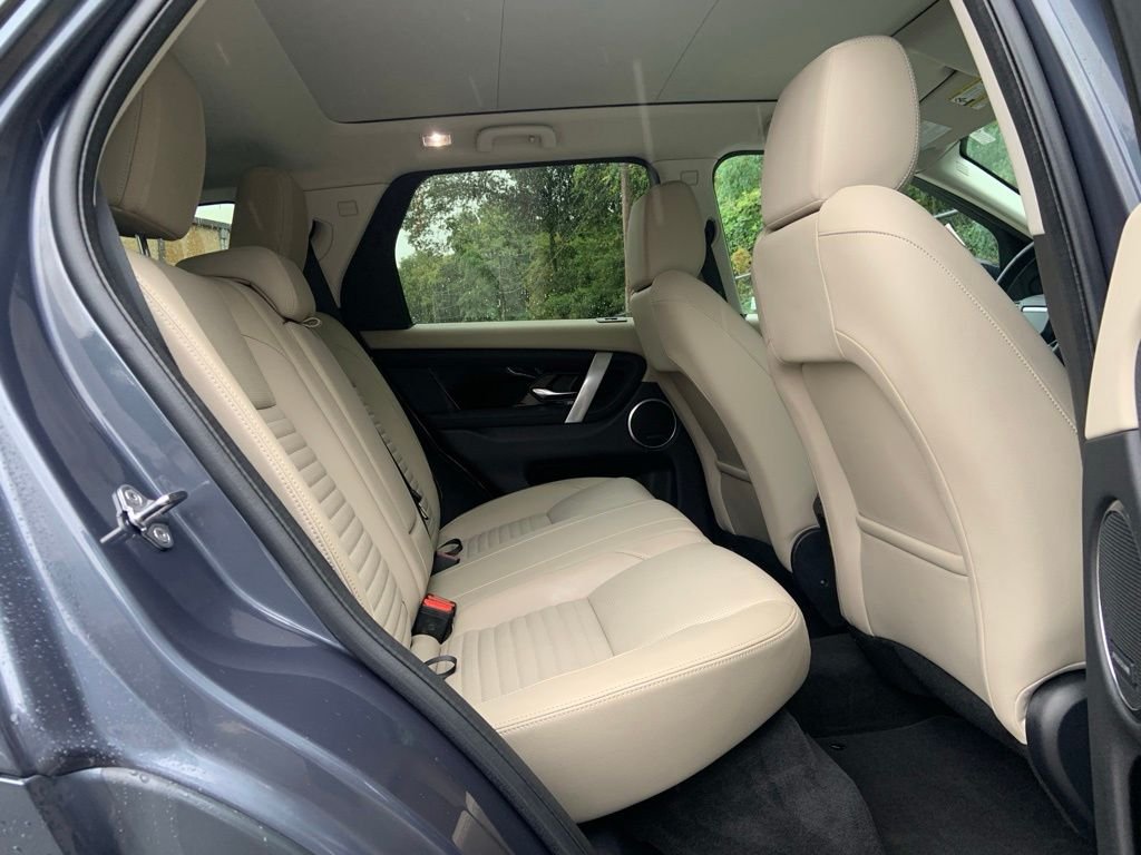 Certified Used 2025 Blue Land Rover S image 20