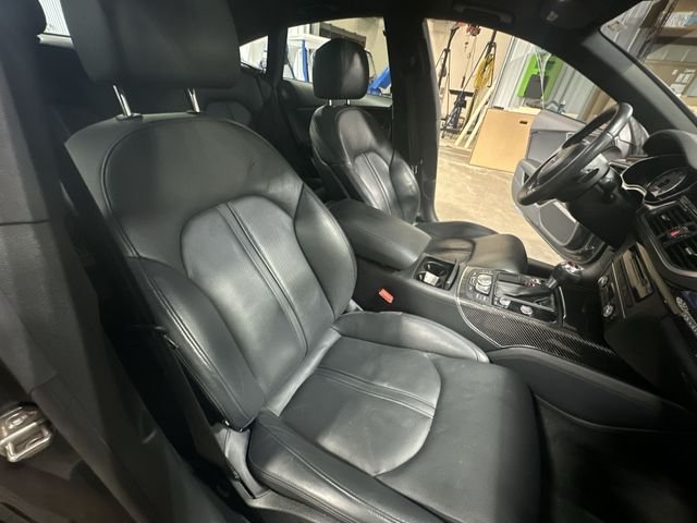 Used 2014  Audi 4.0T Prestige image 32