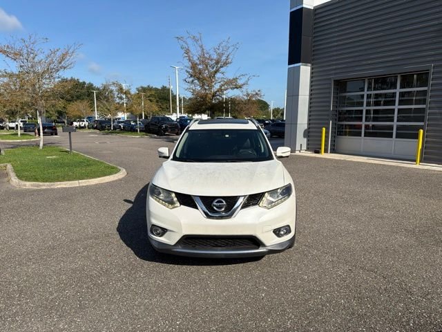 Used 2015 White Nissan SL image 12