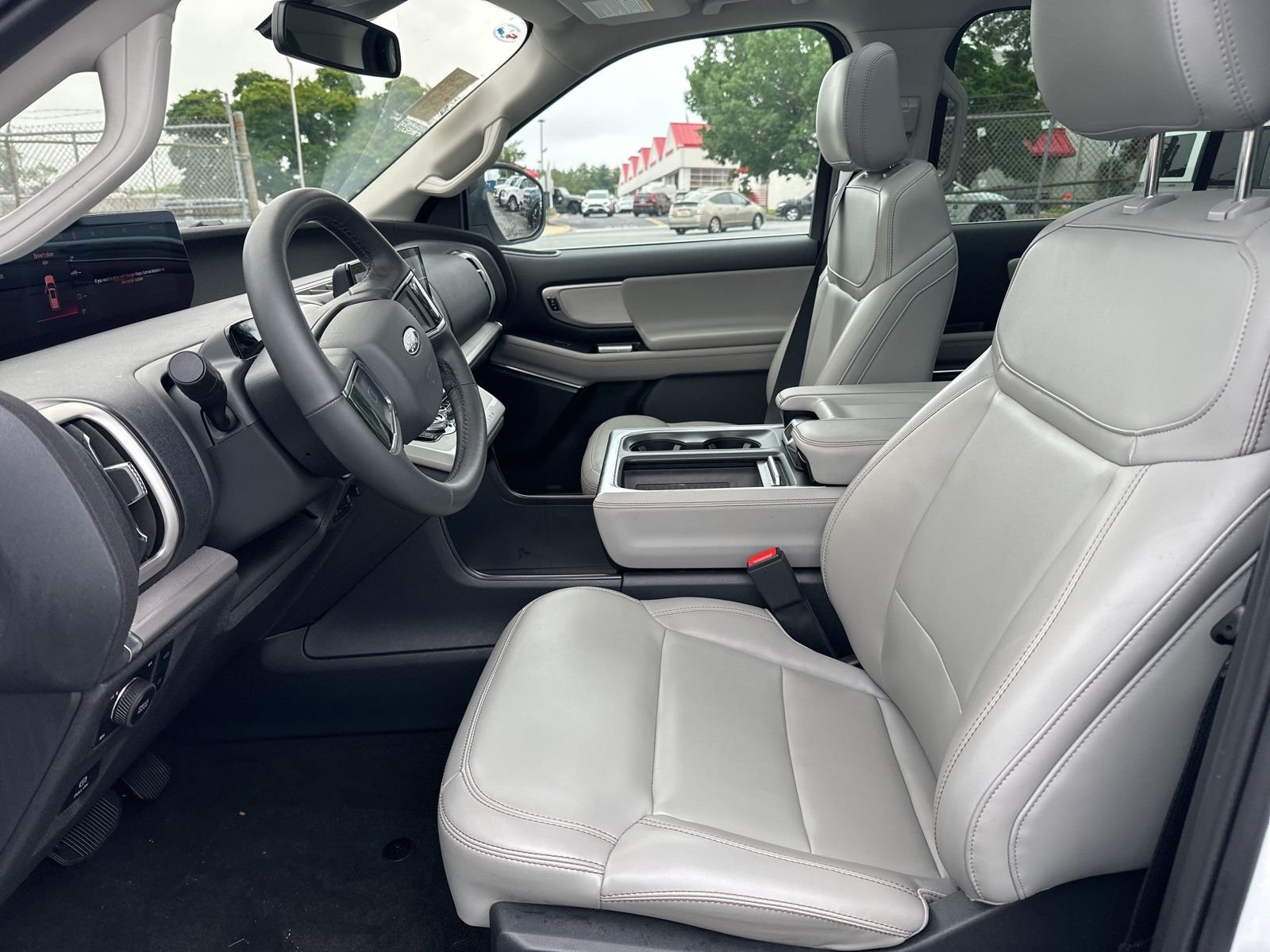 Used 2025 White Ford Active image 6