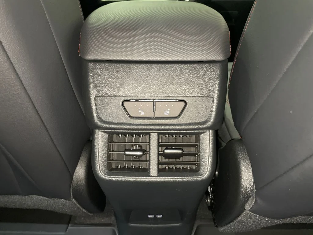 2027 Chevrolet Equinox RS - Photo 28