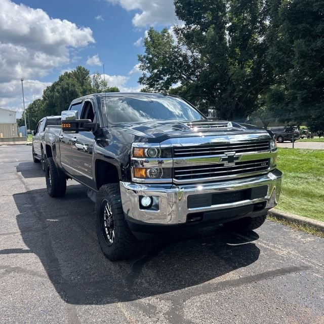 Used 2018 Black Chevrolet LTZ image 3