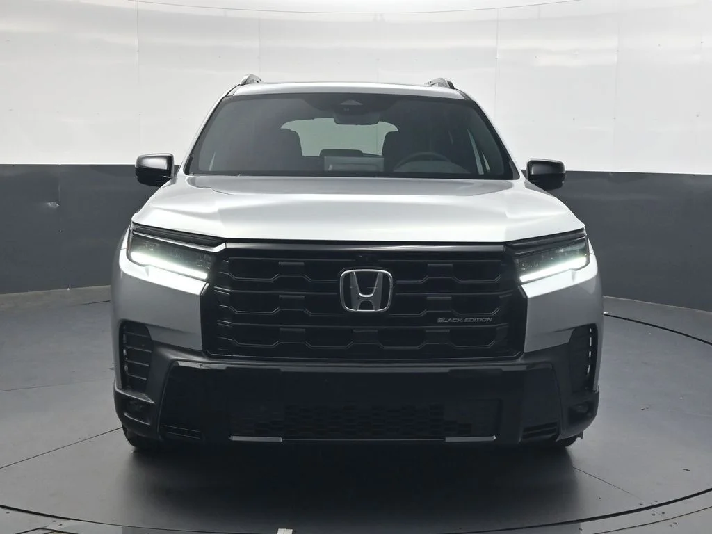 New 2026 Solar Silver Metallic Honda Black Edition image 9